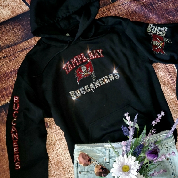 New Womens Tampa Bay Buccaneers Rhinestone Hoodie - Picture 2 of 7